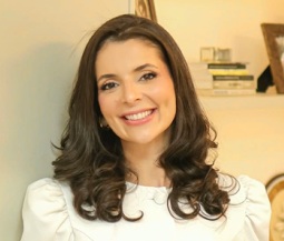 Dra. Ana Laura